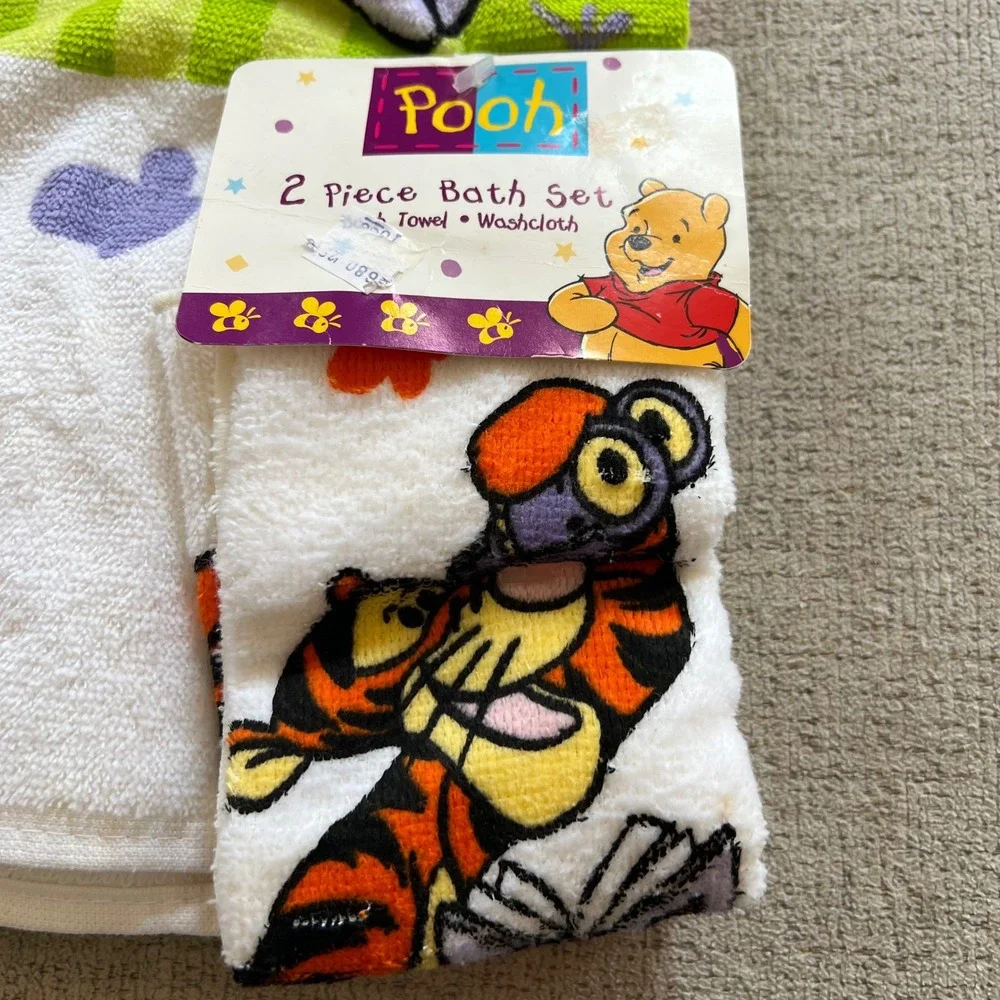 Vintage Disney Winnie the Pooh Tigger 2 Piece Bath Towel and Washcloth Set New